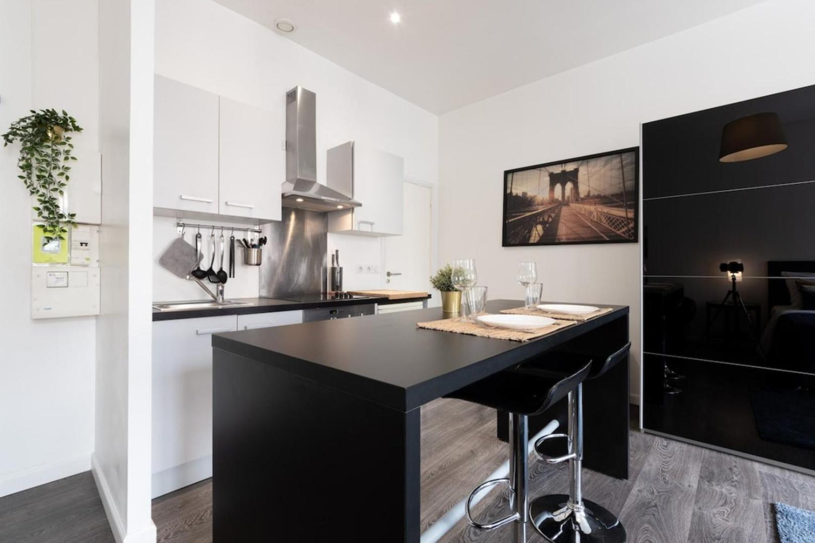 Vieux Lille - Large Modern And Functional Studio Экстерьер фото